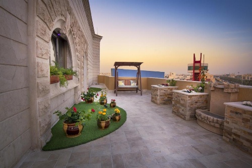 Mira Trio Hotel image 12